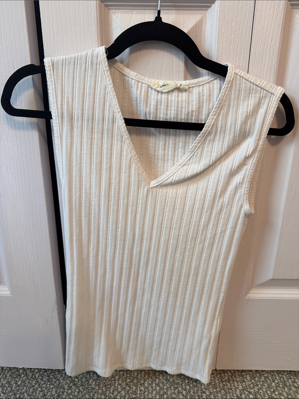 Everlane Cream Ribbed V-Neck Tank